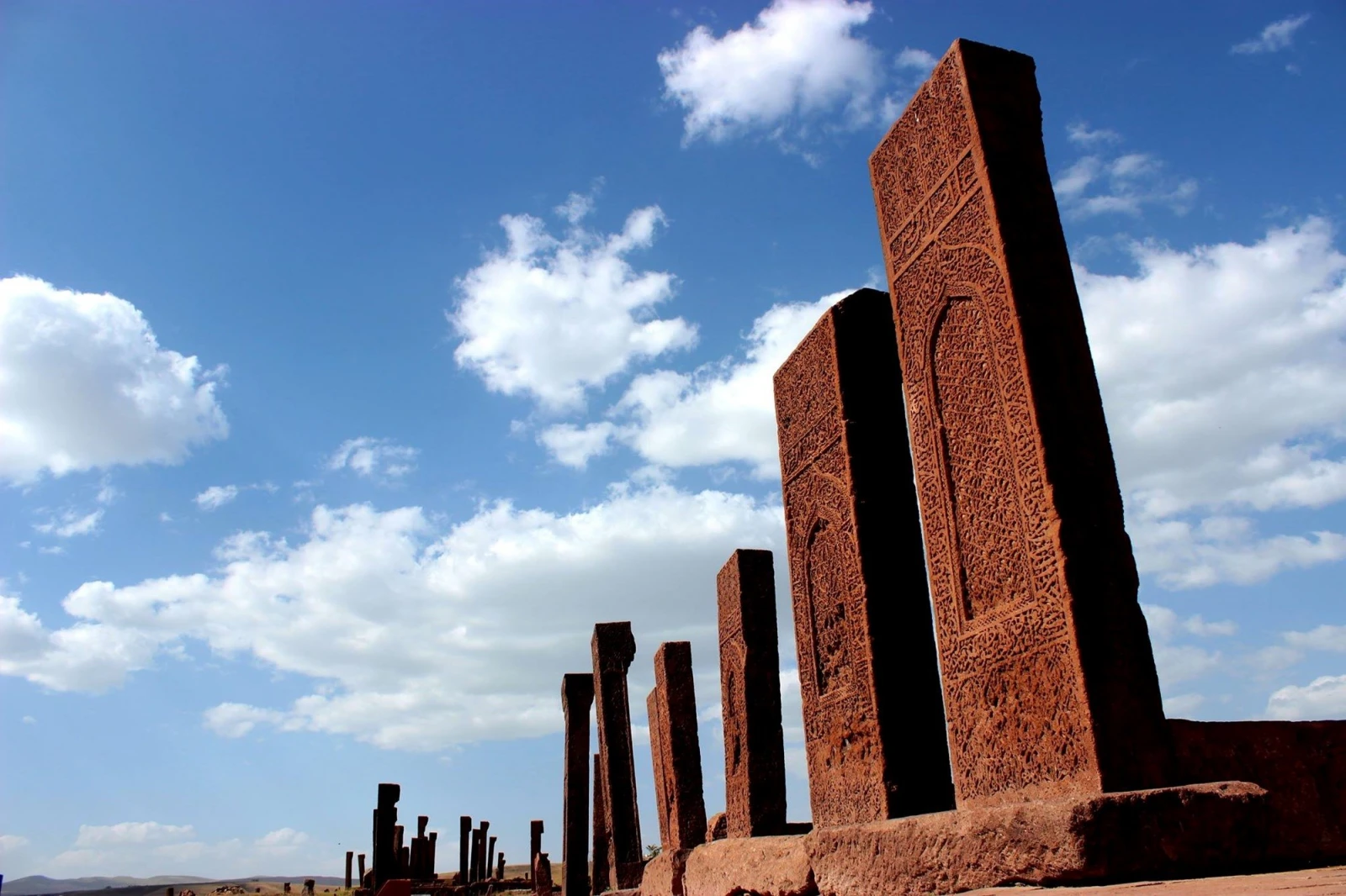 ahlat selcuklu anitlari